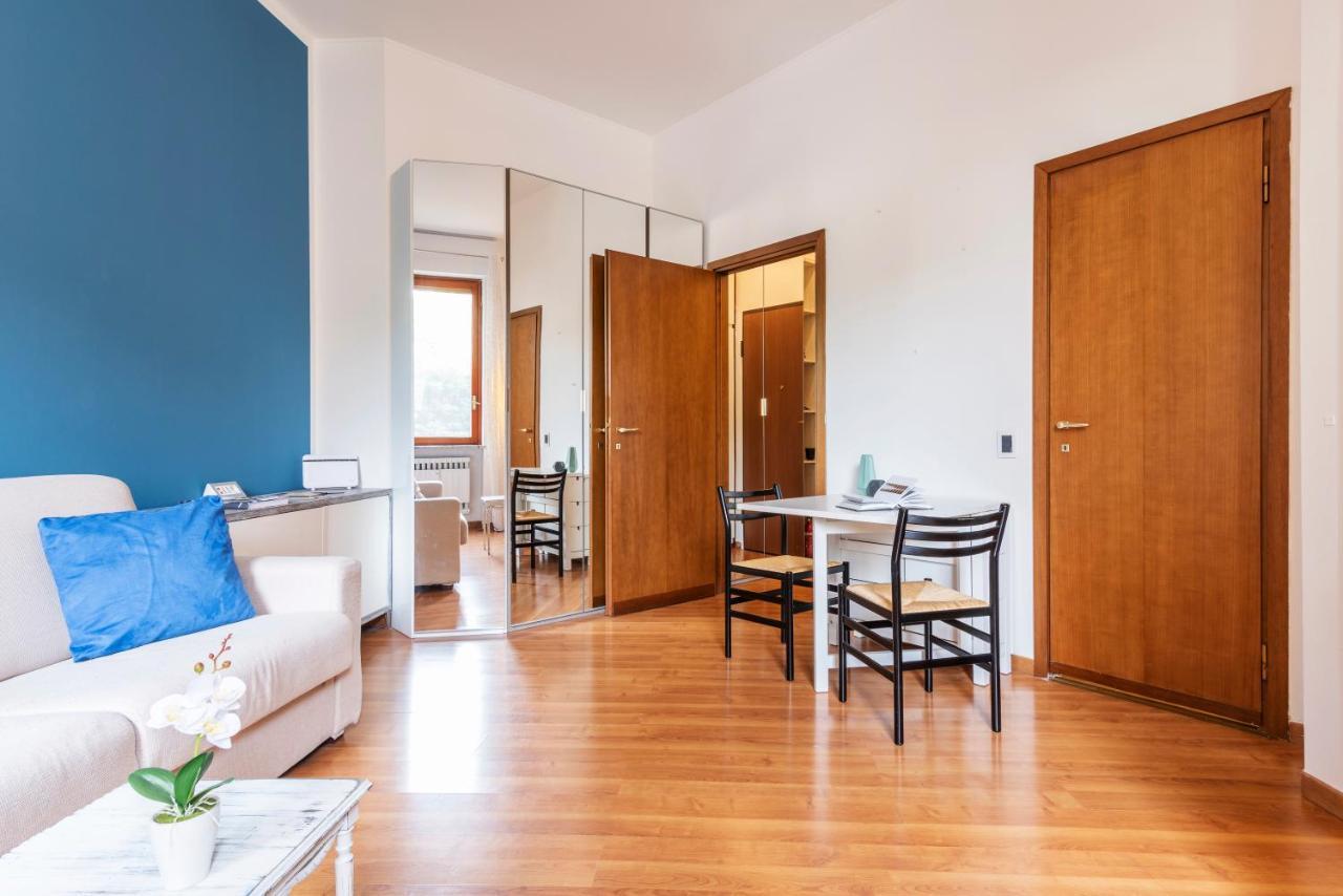 Casa Blu Flexyrent Apartment Wifi - No Ac Мілан Екстер'єр фото